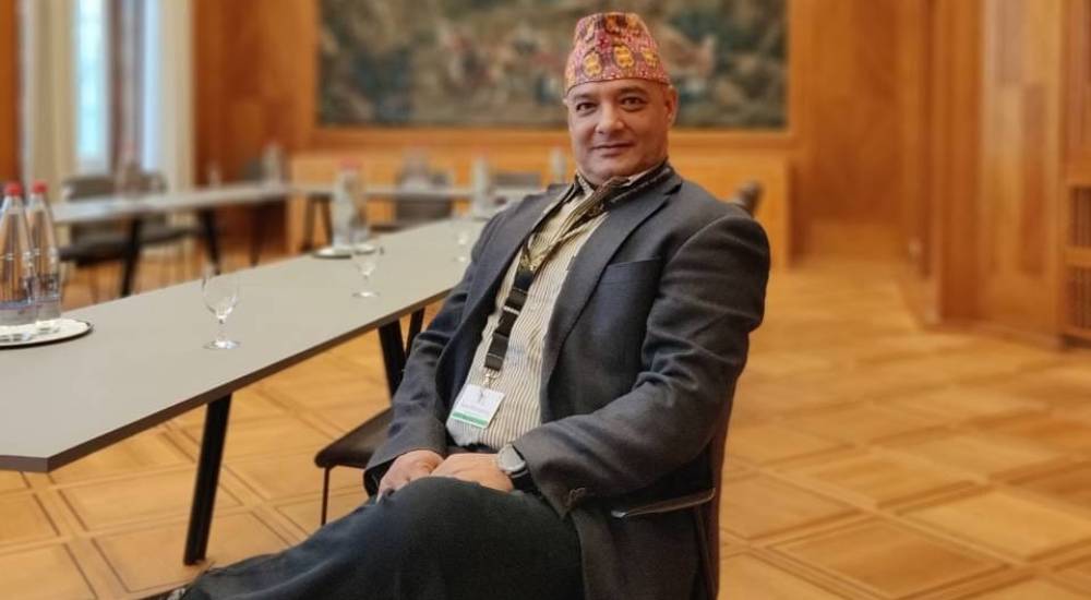 राप्रपा महामन्त्री डा. धवलशमशेरलाई गिजाको क्यान्सर, मुम्बइमा उपचार गराउँदै Image