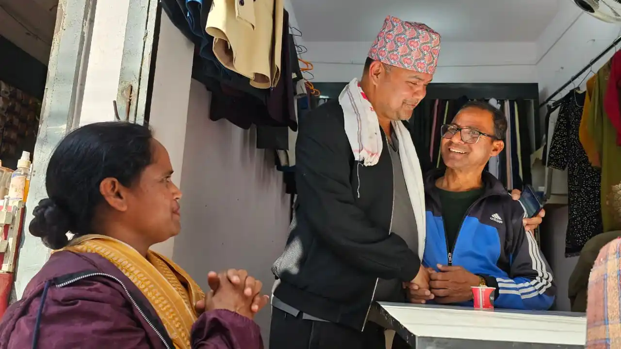 सुधान्शुलाई मतदाताले भने–“बदलिएको काँग्रेसलाई मत दिन्छौं” Image