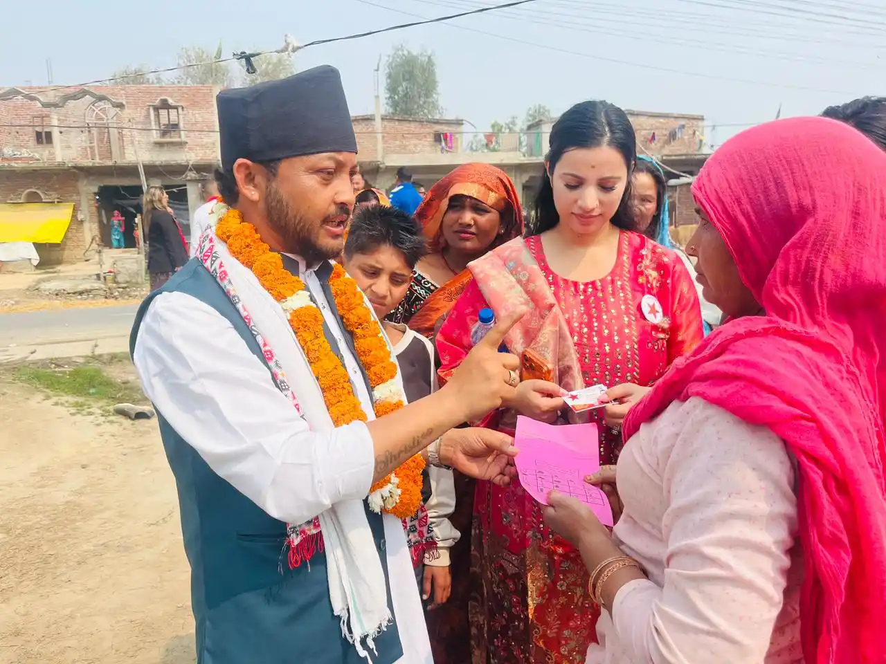 राँझामा बिष्टको घरदैलो : जनसंवाद, विश्वास र चुनावी आधार सुदृढ गर्दै Image
